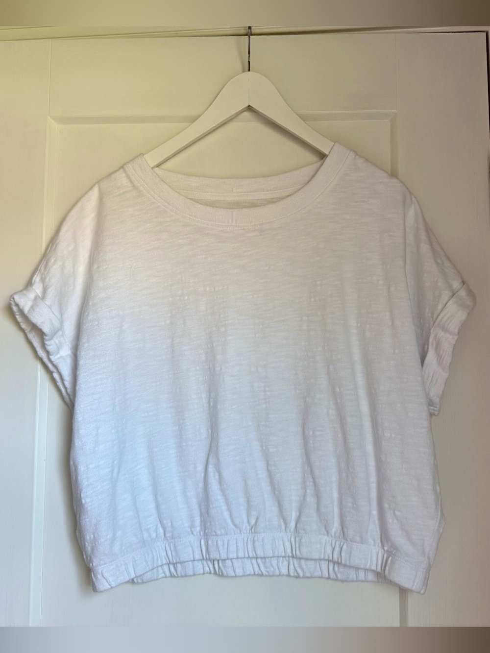 Lou & Grey White Short Sleeve Cropped Pullover